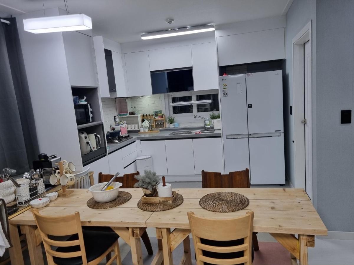 Gashi Sarang Bed & Breakfast Seogwipo Luaran gambar