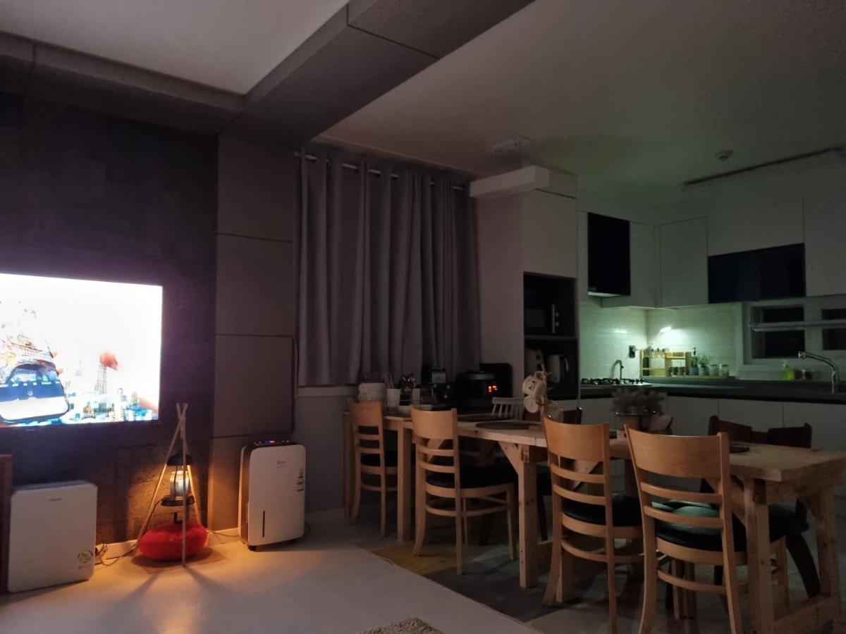 Gashi Sarang Bed & Breakfast Seogwipo Luaran gambar