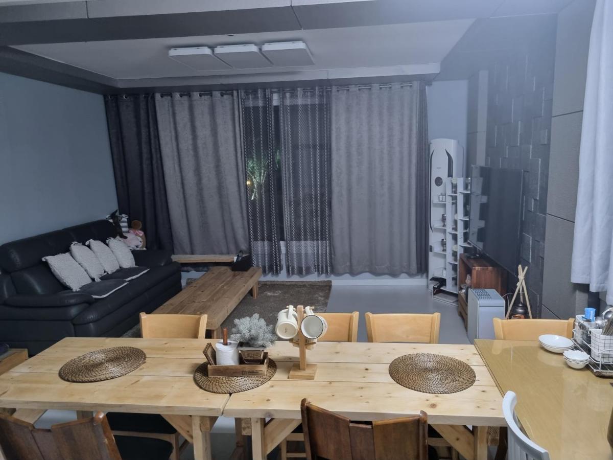 Gashi Sarang Bed & Breakfast Seogwipo Luaran gambar